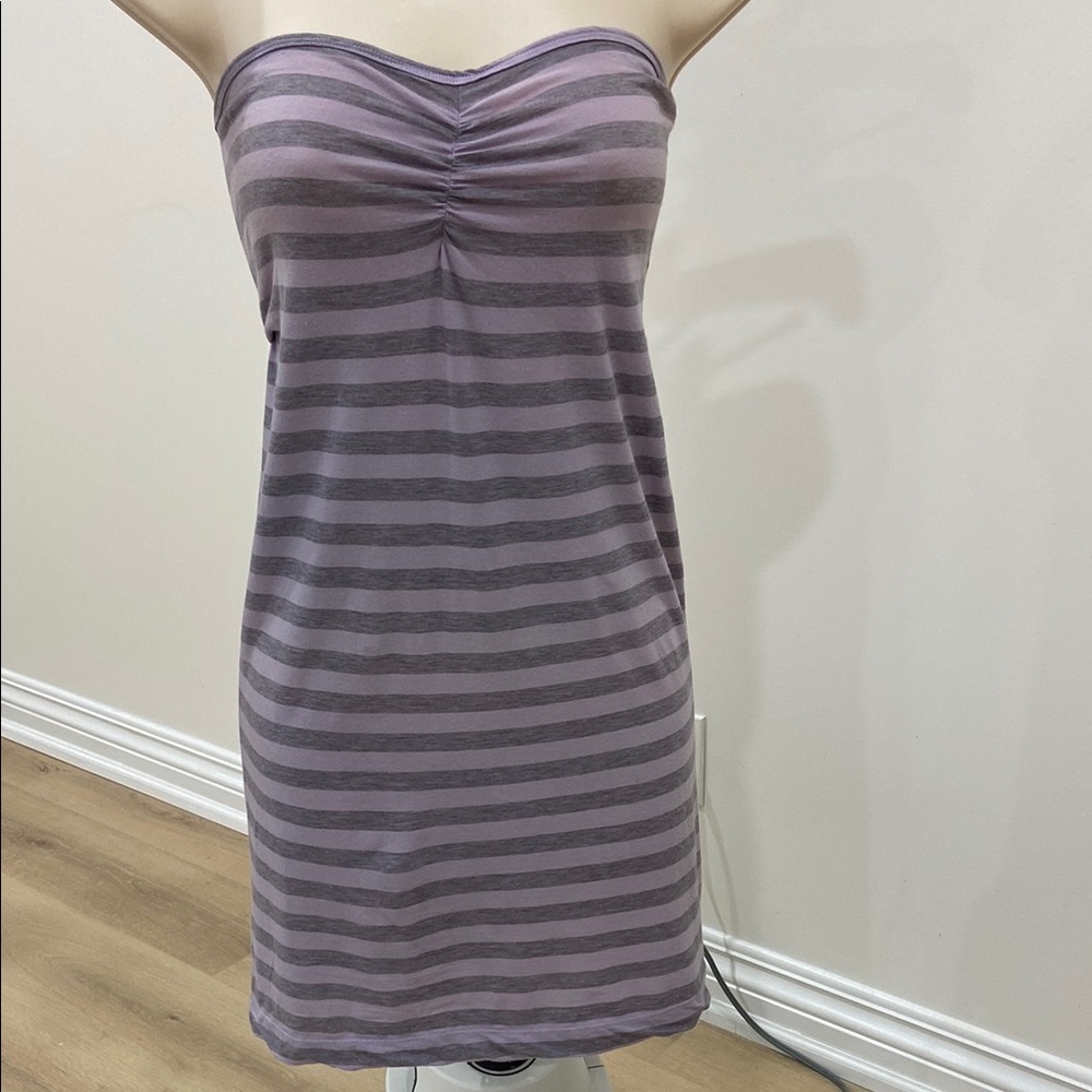 Splendid Lilac Strapless Ruched long T shirt.